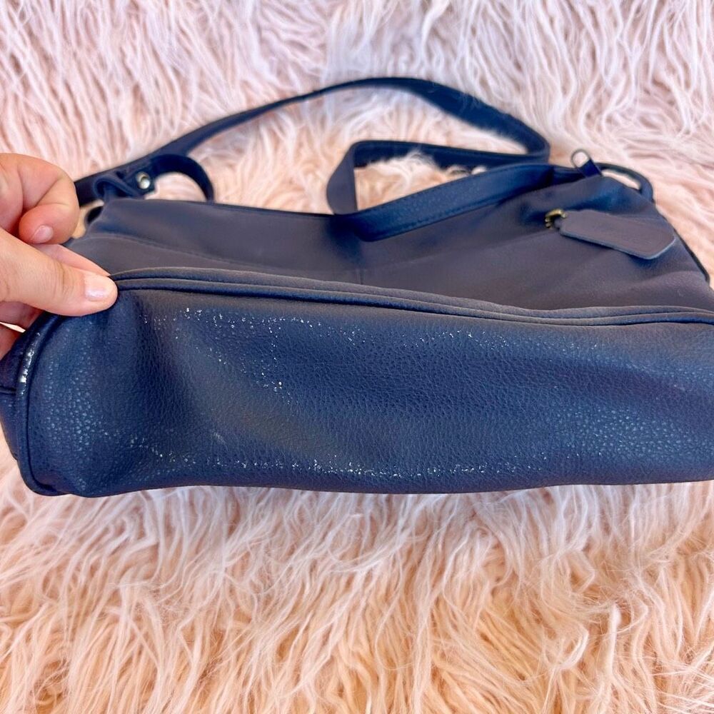 Vintage Crossbody Bag - Picture 2 of 6